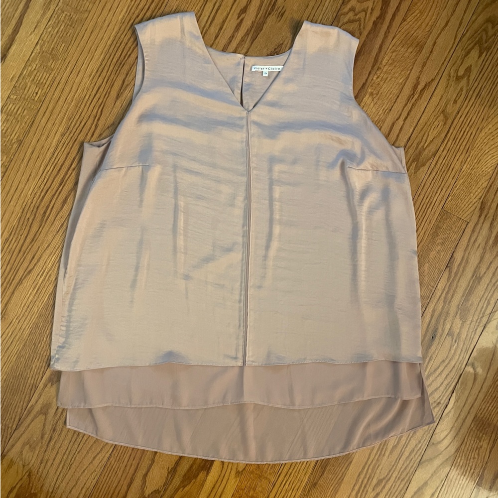 Sleeveless Blouse with chiffon trim detail